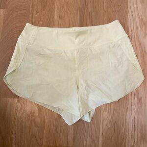 Athleta Run With It 3.5” Short